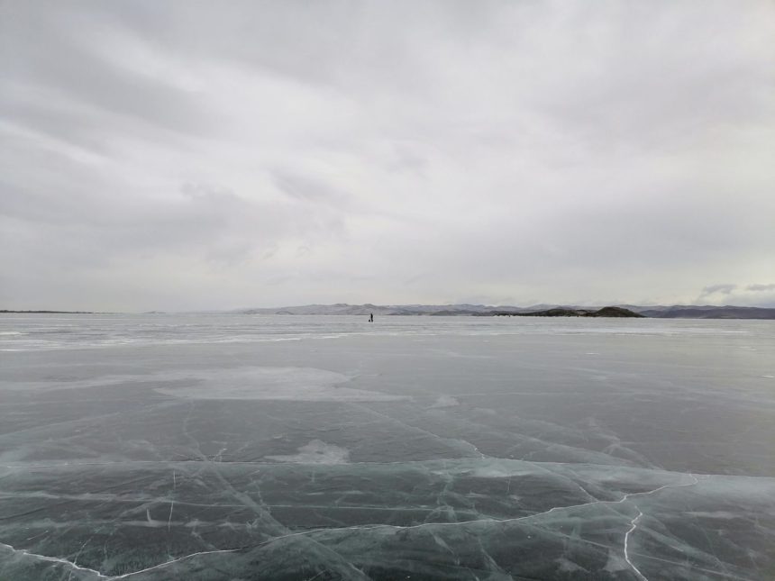 С начала ледостава 371 водитель привлечен к ответственности в Приангарье за выезд на лед вне ледовых переправ