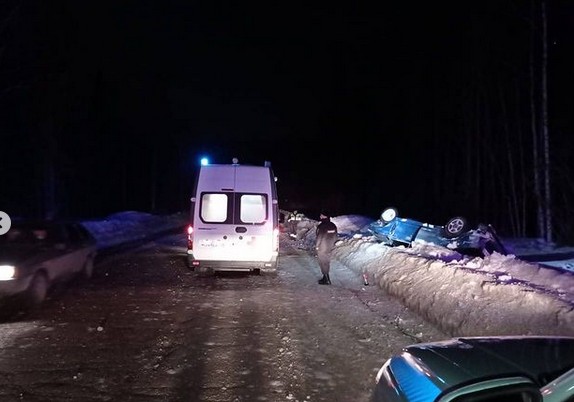 В ДТП с нетрезвым водителем в Нижнеилимском районе пострадали три пассажира, в том числе ребенок
