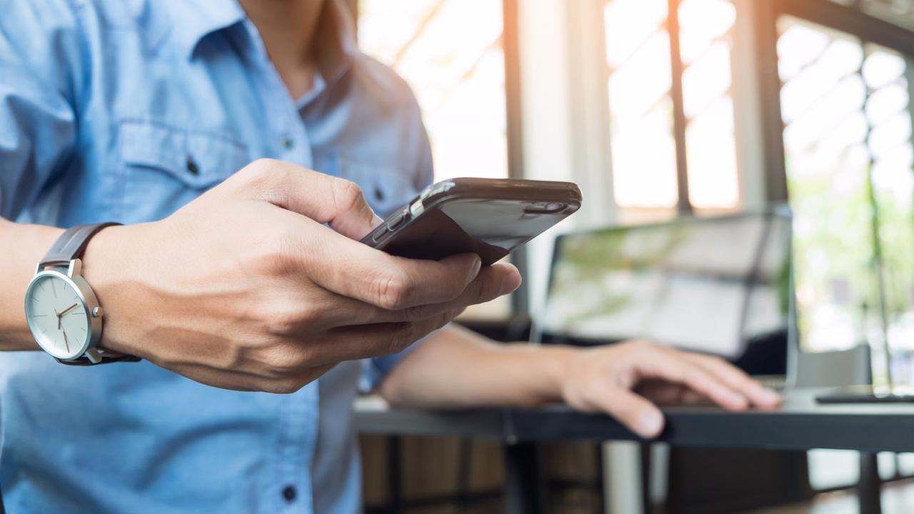 Абоненты Tele2 могут пополнить цифровой кошелек со счета мобильного телефона