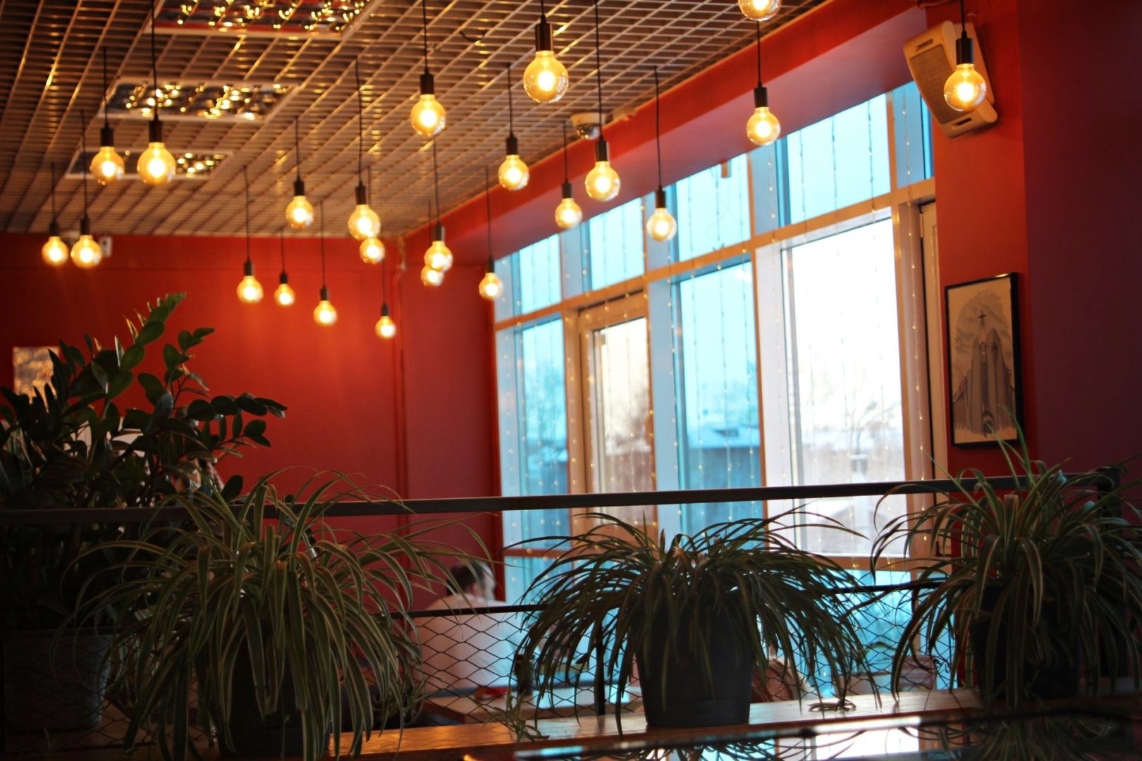 Аварийное отключение электричества произошло в Свердловском районе Иркутска утром 5 апреля