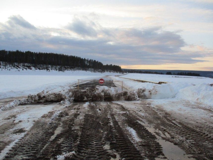 Девять ледовых переправ остаются действующими в Иркутской области