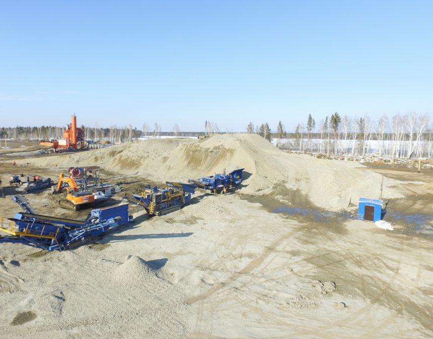 Дорожники продолжают строить новый участок трассы Р-255 в обход Усолья-Сибирского
