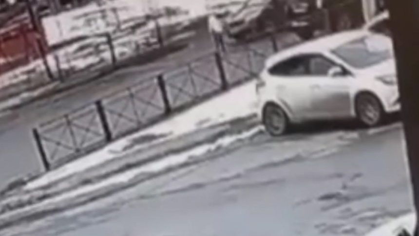 Неизвестный в Иркутске совершил наезд на ребенка и скрылся с места ДТП