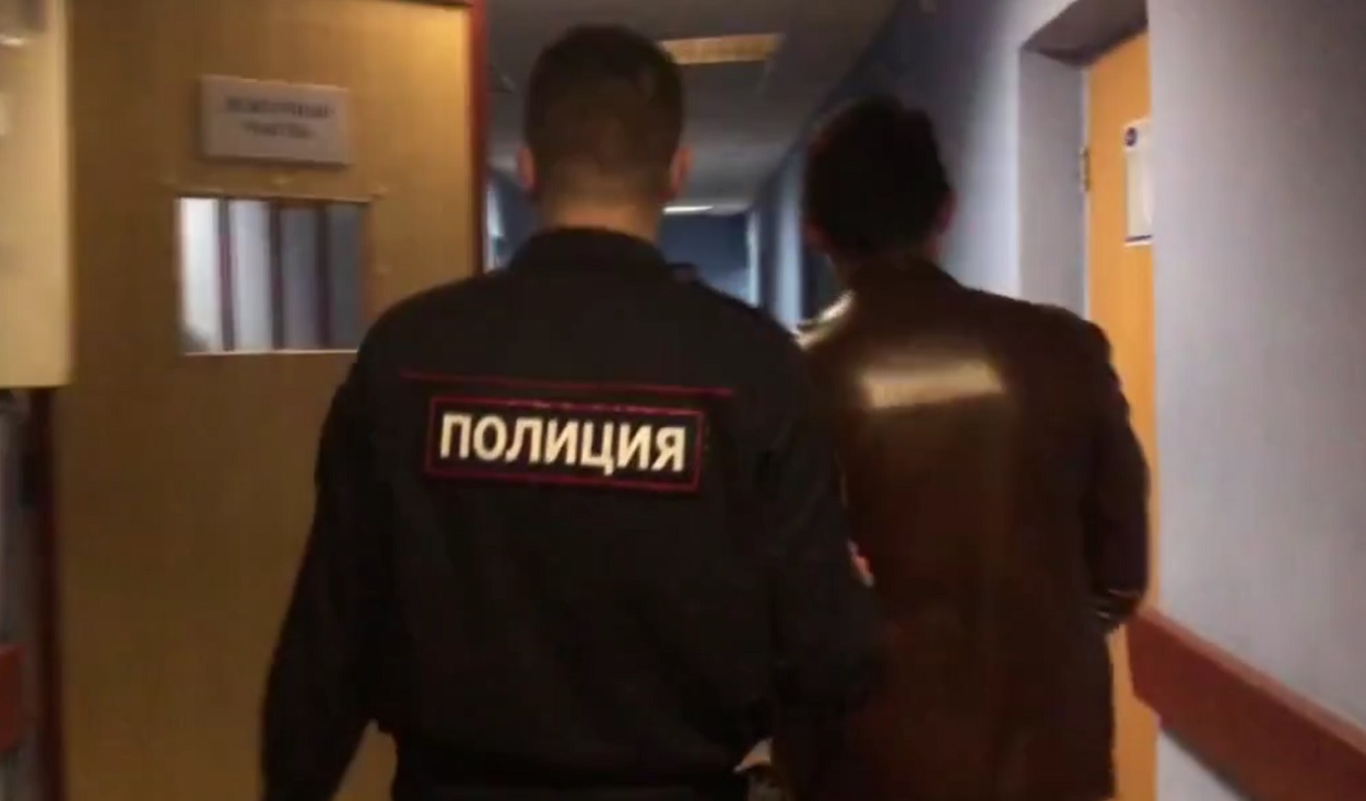 Нетрезвый мужчина устроил стрельбу в Ленинском районе Иркутска
