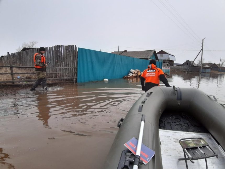 Уровень воды в реке Заларинка снизился 9 апреля