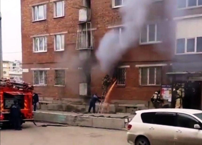 За последние сутки в Иркутской области произошло 10 пожаров, два человека погибли