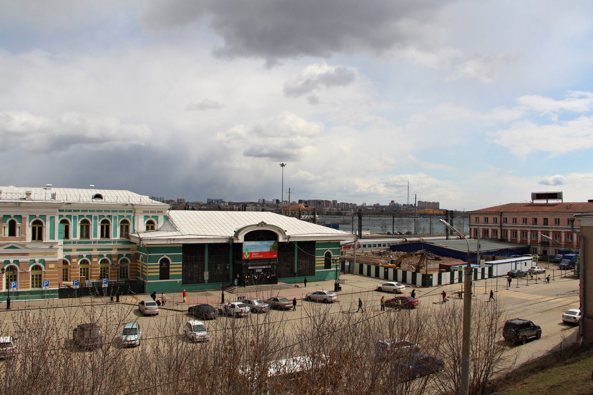 Иркутский вокзал фото