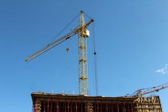 Открытие детской поликлиники №8 в Иркутске перенесли на 2022 год