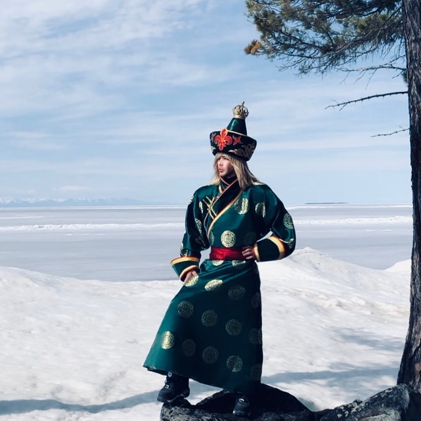 Сергей Зверев снимет клип на Байкале на гимн Бурятии