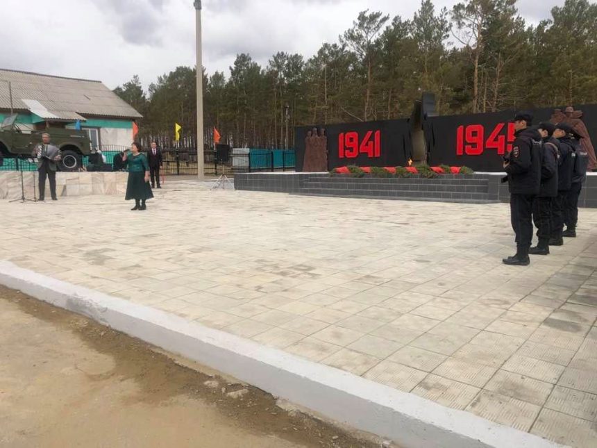 В посёлке Баяндай открыли самый большой мемориальный комплекс в Усть-Ордынском Бурятском округе