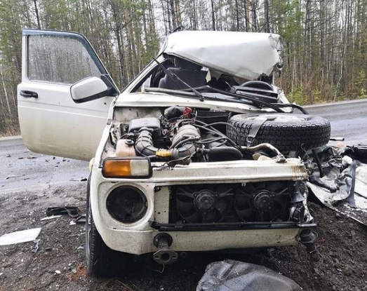 Водитель "Нивы" погиб после столкновения с большегрузом на трассе "Братск-Усть-Илимск"