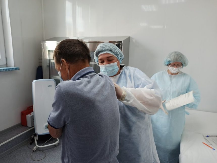 24 тысячи доз вакцины от коронавируса доставили в Иркутскую область