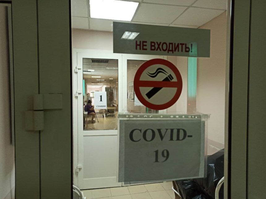 Более 900 студентов-медиков привлекли к работе в поликлиниках Иркутска и района