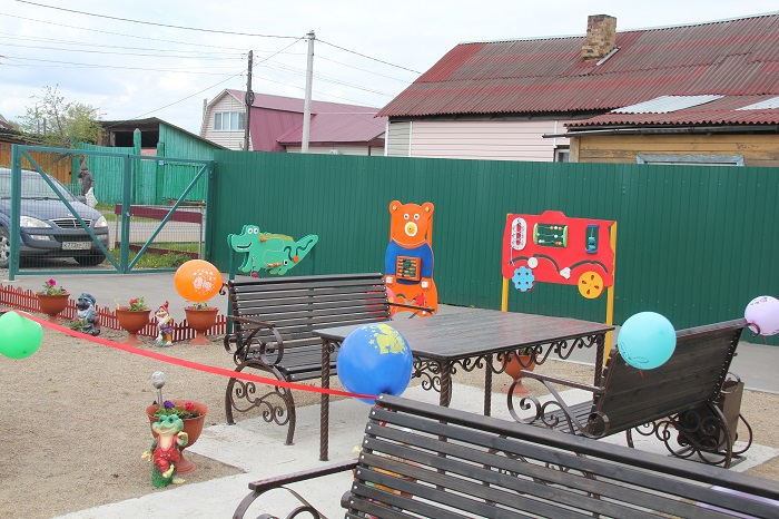 Площадка для детей-инвалидов открылась в селе Хомутово