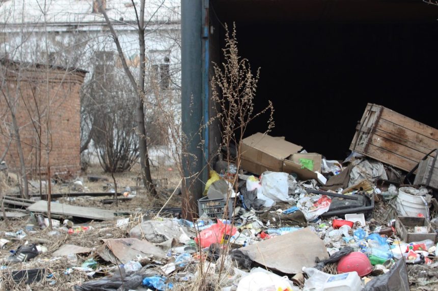 Тариф на вывоз мусора в Иркутской области снизится с 1 июля