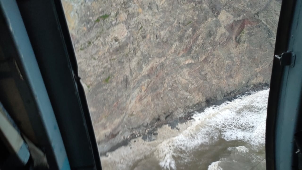 Пропавший с радаров пассажирский самолет на Камчатке потерпел крушение