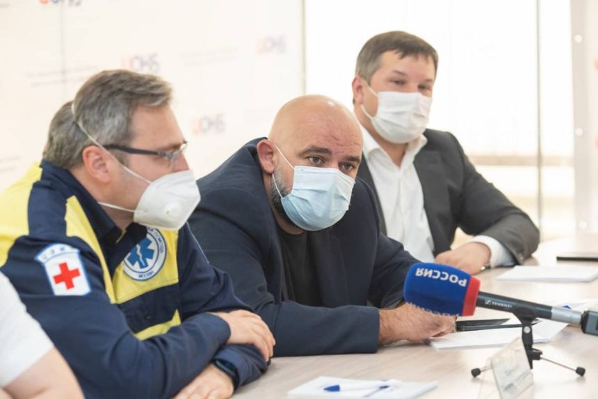 Денис Проценко посетил Иркутск и обсудил с врачами борьбу с COVID-19
