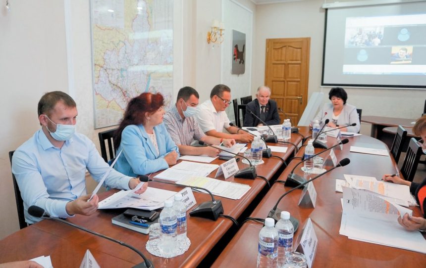 Депутаты выработали рекомендации по решению проблемы садоводческих льготных перевозок в Ангарске