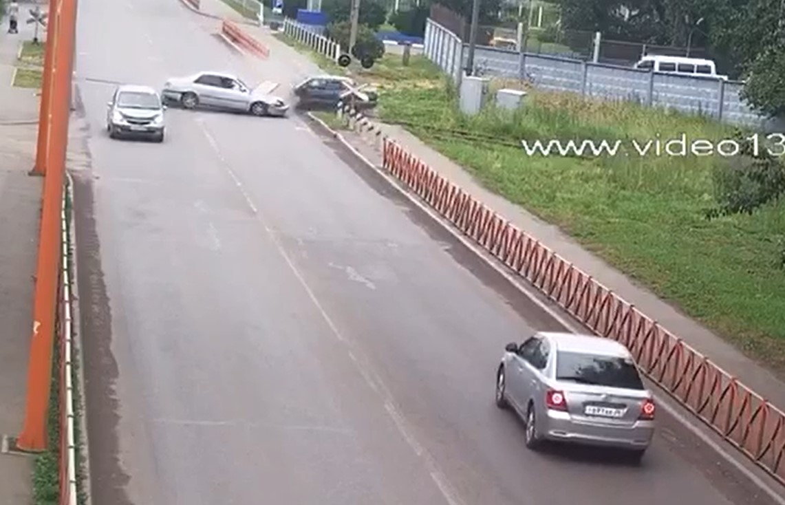 Двухлетний ребенок пострадал в ДТП с двумя "Тойотами" в Черемхово