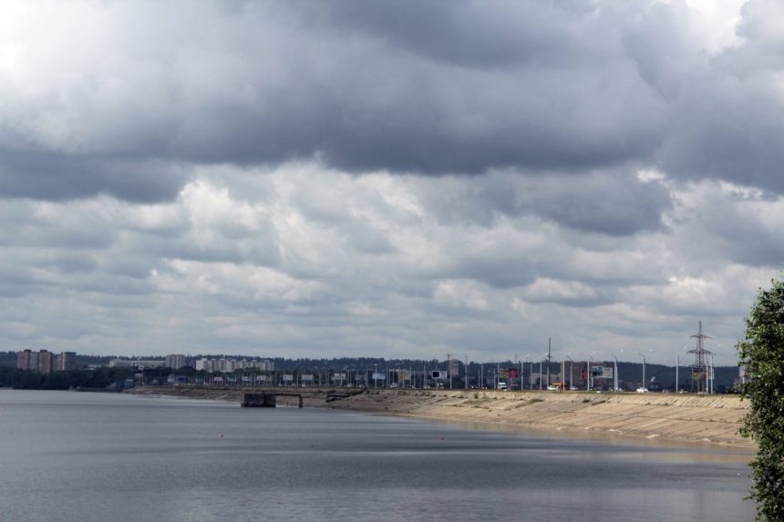 Иркутская ГЭС не будет повышать уровень сбросов воды в Ангару