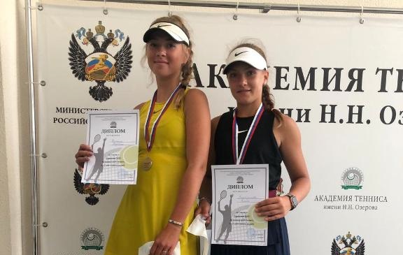 Иркутская теннисистка завоевала серебро на открытом первенстве ЦФО