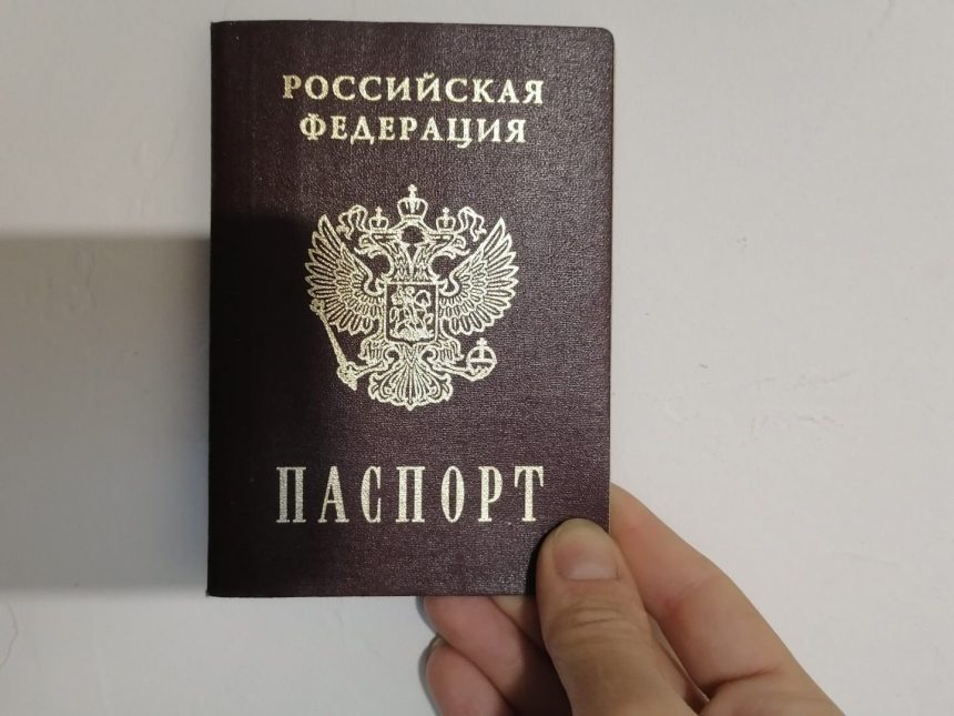 Паспорта в России будут менять за пять дней с июля 2022 года