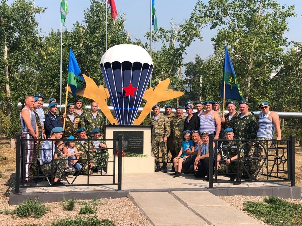 Союз десантников Усть-Кута провел обустройство места захоронения Героя России Андрея Шерстянникова