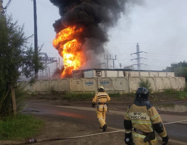 Трансформаторы загорелись в Иркутске из-за скачка напряжения 