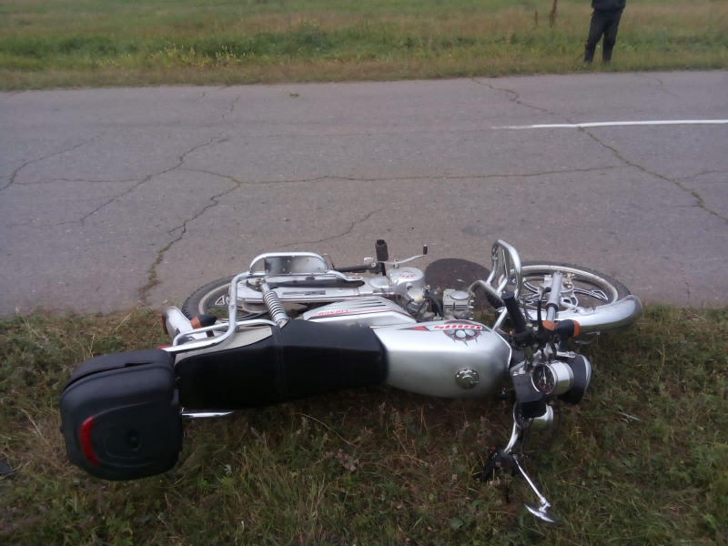 Трое подростков пострадали в ДТП с мопедом, мотоциклом и легковушкой в Приангарье
