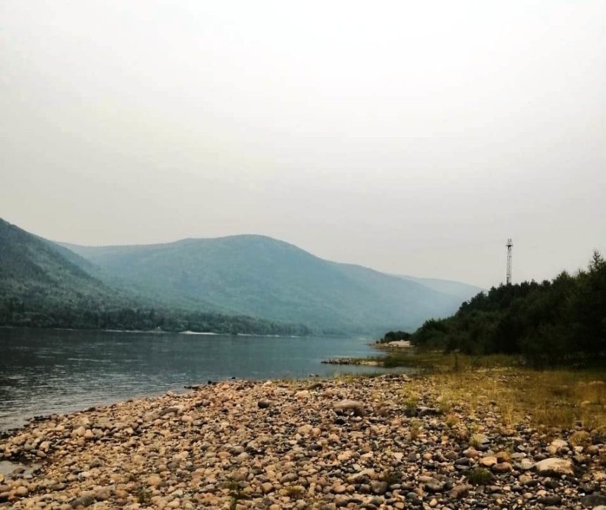 В 35 населенных пунктах Приангарья сохраняется задымленность от лесных пожаров в Якутии 