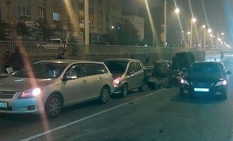 В Иркутске ищут водителя иномарки, спровоцировавшего ДТП с пятью автомобилями