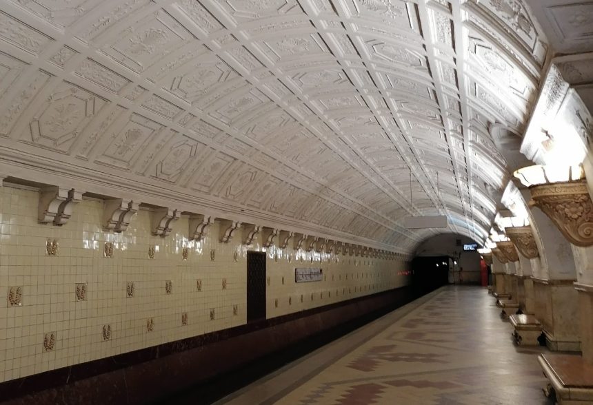 Еще в двух городах России построят метро