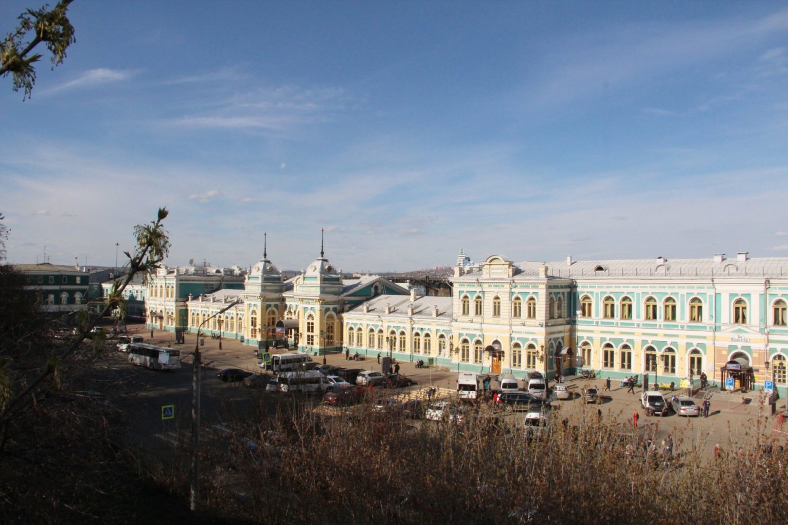 Служебная собака помогла задержать мужчину с крупной партией наркотика на ж/д вокзале в Иркутске