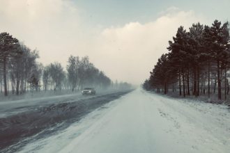 Сильный ветер, снег и метели ожидаются в Иркутской области 20 ноября
