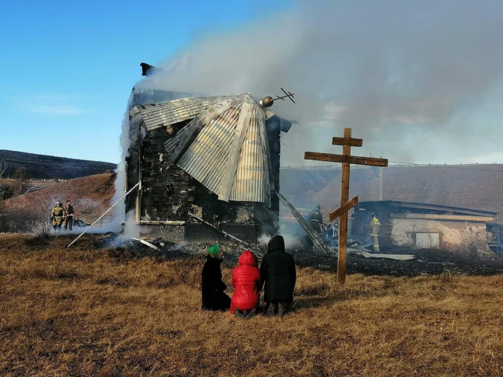Здание храма горело в Качугском районе 