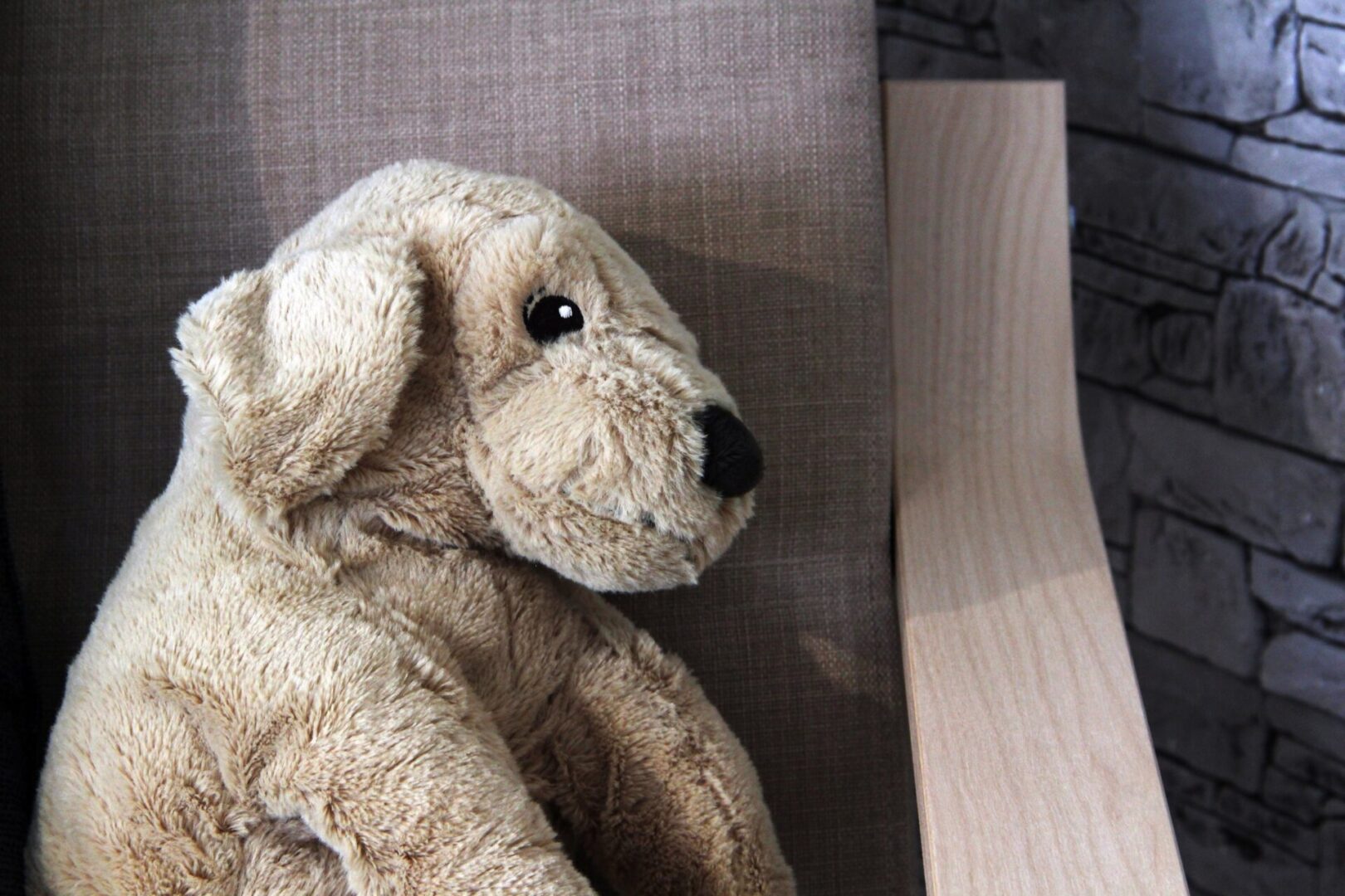 Житель Иркутской области 9 лет насиловал дочь и заставлял молчать