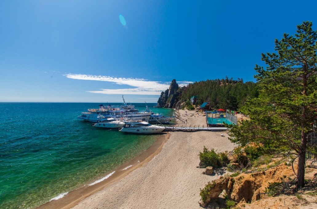 Два круиза по Байкалу признаны лучшими в России