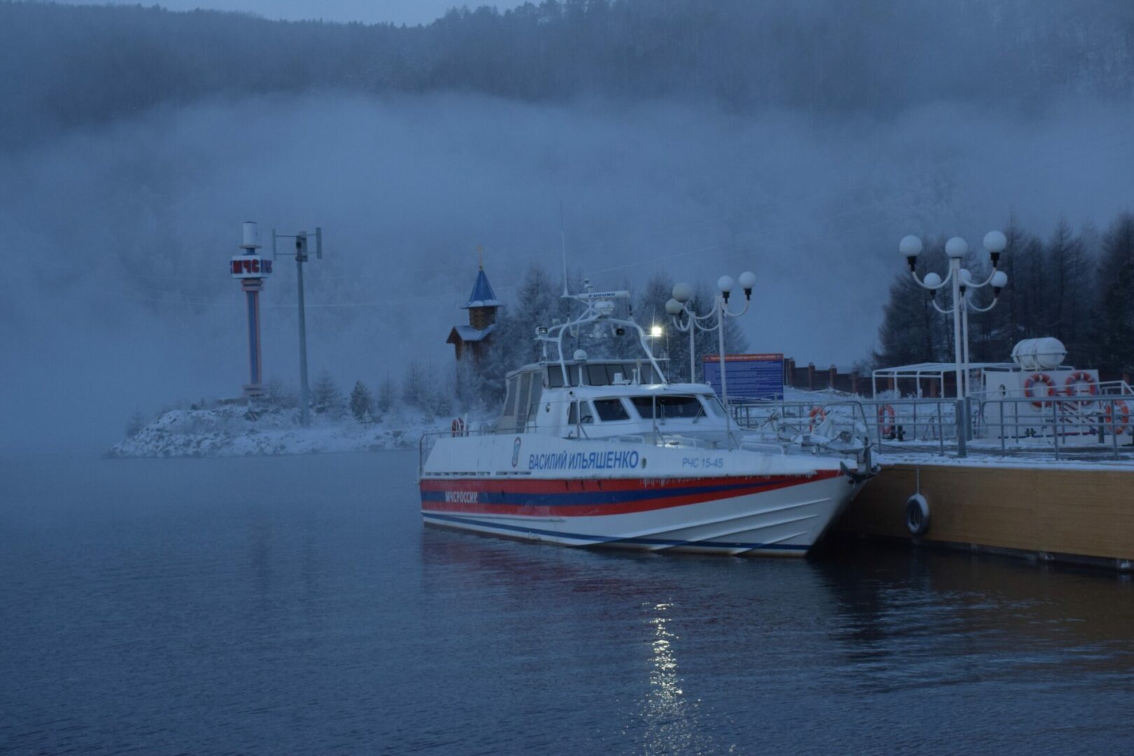Спасатели эвакуировали мужчину с подозрением на инсульт с КБЖД