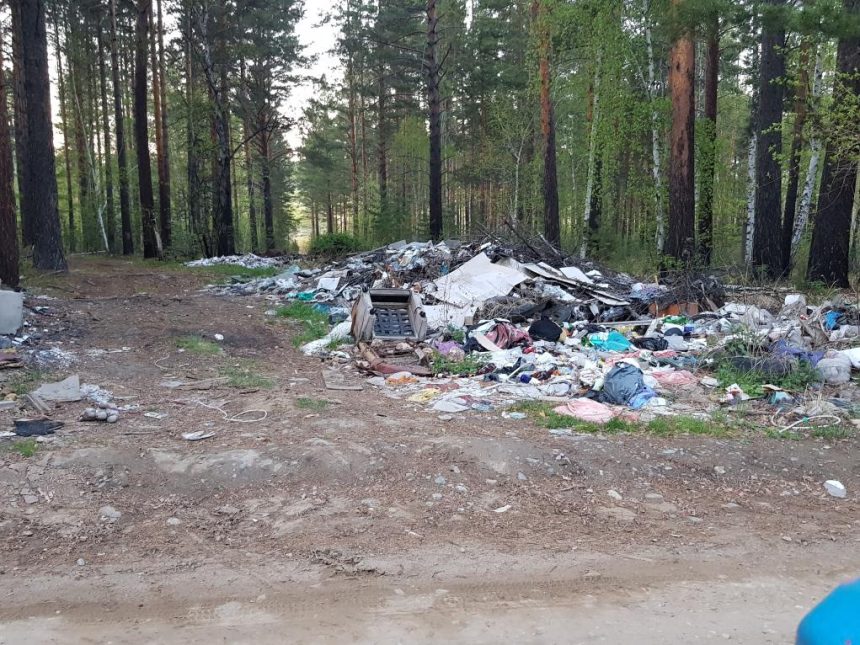 Свалку мусора убрали из леса в районе посёлка Железнодорожный Усть-Илимского района