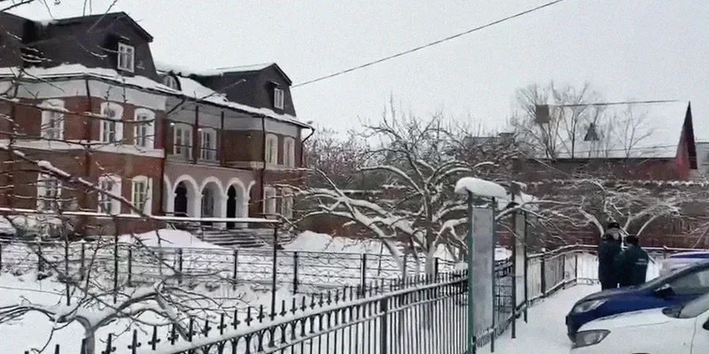 Выпускник устроил взрыв в подмосковной православной гимназии