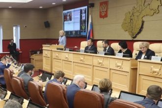 ЗС Приангарья приняло закон об увеличении помощи МО на 1,5 млрд рублей