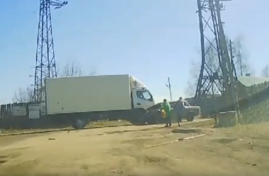 17-летняя пассажирка пострадала в лобовом столкновении с грузовиком в Черемхово