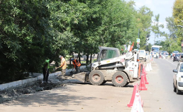 Тротуар на бульваре Гагарина в Иркутске обновят к 1 сентября