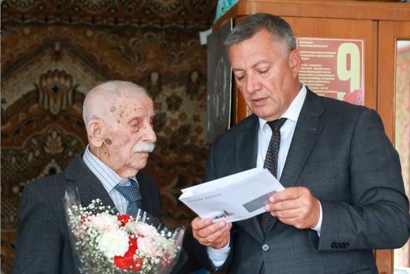 В Иркутске ветеран ВОВ Иван Фомин отметил 100-летие
