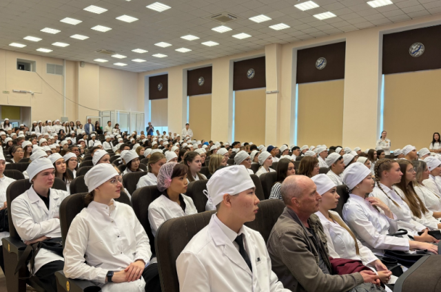 В медицинские колледжи и вузы Приангарья зачислены свыше 3 тысяч студентов