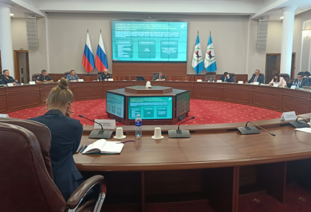 Кобзев потребовал до конца сентября уничтожить заросли конопли в Приангарье