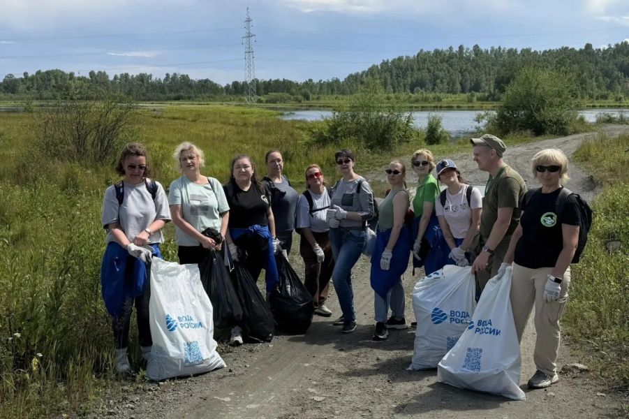 Берега Байкала стали чище: в Слюдянском районе прошла акция «Вода России»