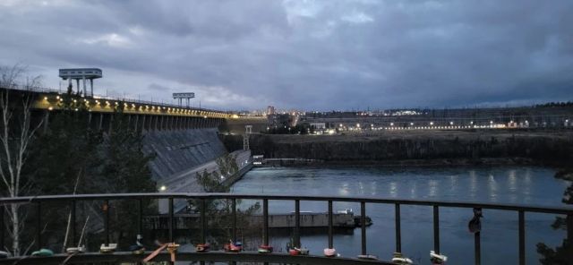 Железнодорожный мост на Братской ГЭС отремонтировали после обращения прокурора в суд