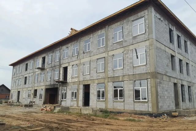В Приангарье ускорили строительство детской поликлиники для Усть-Ордынского