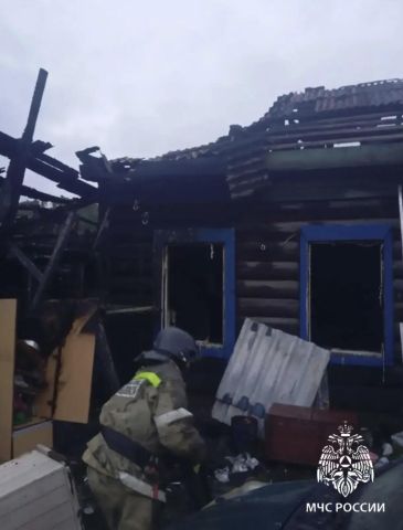 В Иркутской области за сутки потушено шесть пожаров, один из них едва не унёс жизни семьи
